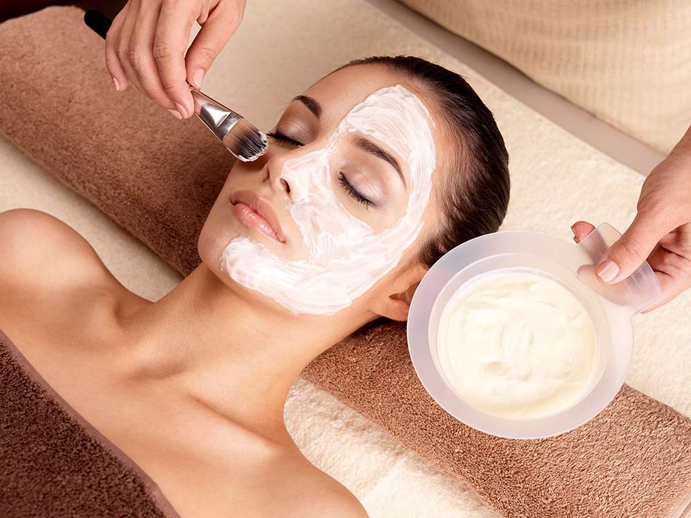 Cosmetic and wellness studio